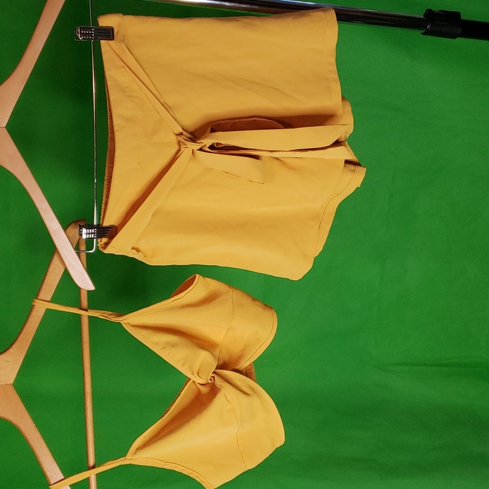 Two piece Short Set - Picture 2 of 4